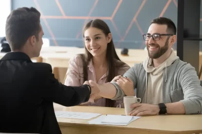 How To Navigate The Homebuying Process: A Step-by-Step Guide For First-Time Buyers